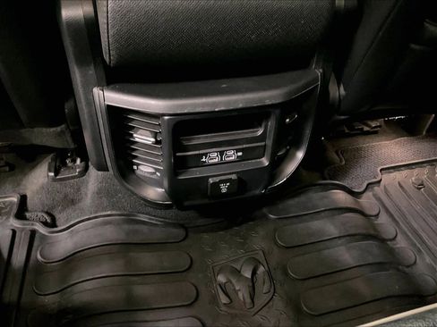 Used 2020 RAM 1500 Laramie w/ Off Road Group AWD/4WD image 34