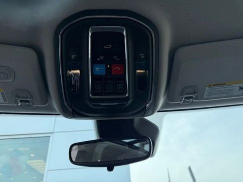 Used 2022 Jeep Grand Cherokee L Limited image 19