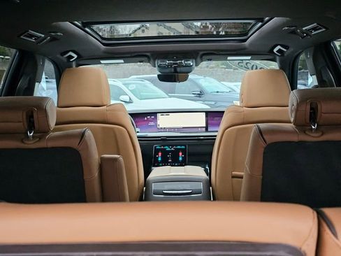 Used 2025 Cadillac Escalade Premium Luxury w/ Touring Package image 14