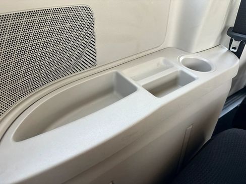 Used 2019 Dodge Grand Caravan SE w/ UConnect Hands-Free Group FWD image 56