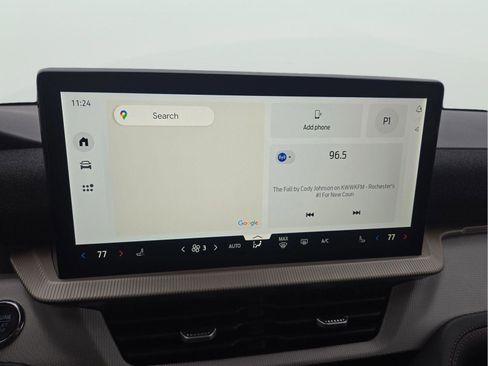 Used 2025 Ford Explorer Active image 15