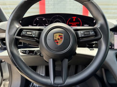 Used 2022 Porsche Taycan 4S AWD/4WD image 32