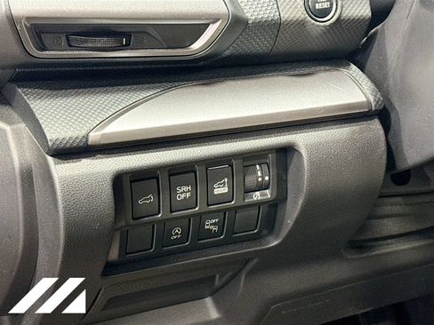 Used 2024 Subaru Forester Premium AWD/4WD image 10