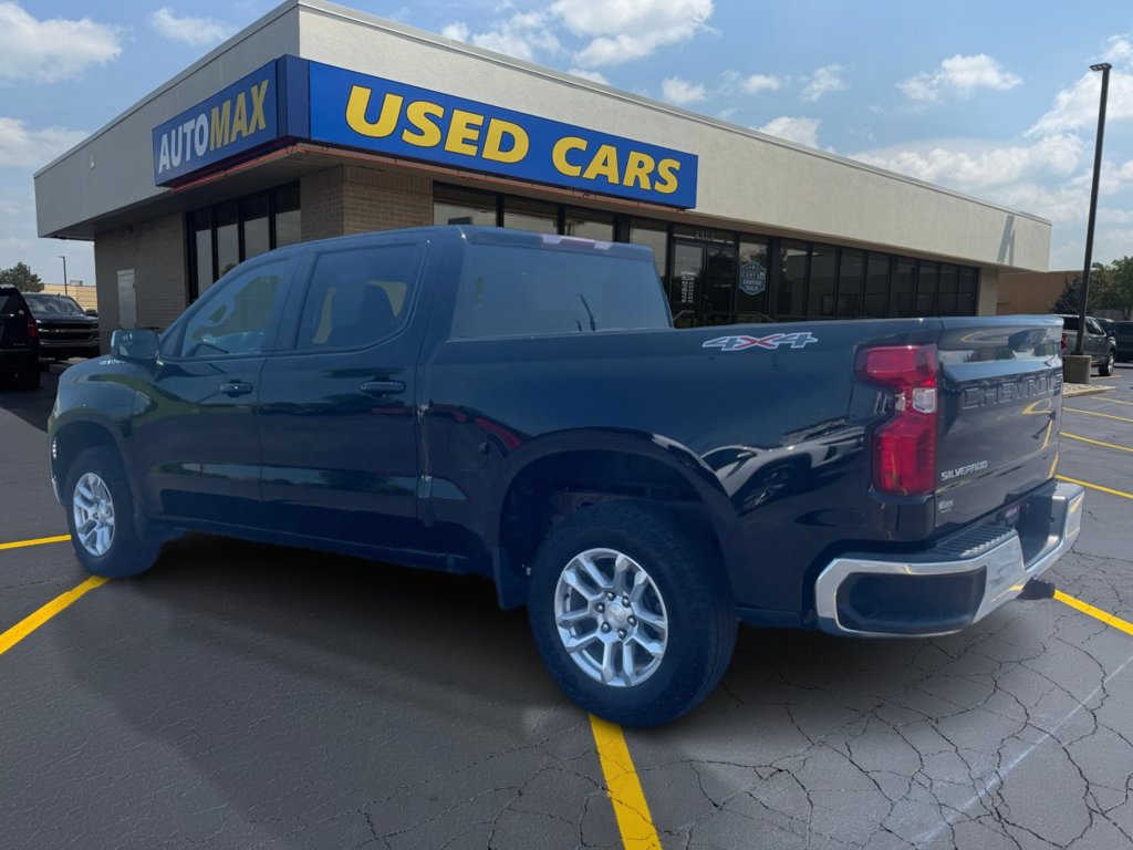 Used 2024 Chevrolet Silverado 1500 LT AWD/4WD image 7