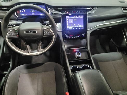 Used 2022 Jeep Grand Cherokee L Laredo w/ Luxury Tech Group I image 22