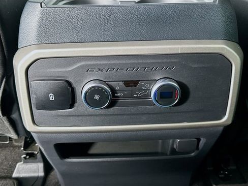 Used 2022 Ford Expedition XL AWD/4WD image 24