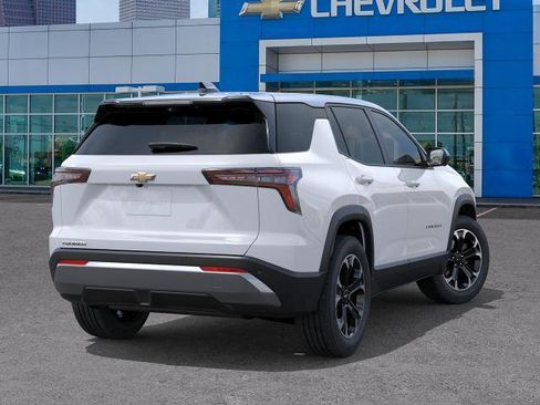 New 2026 Chevrolet Equinox LT w/ Convenience Package II FWD image 4