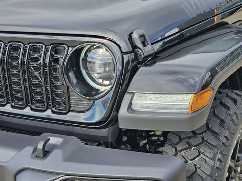 New 2026 Jeep Gladiator Willys image 10