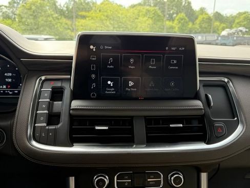 Used 2023 GMC Yukon XL SLT AWD/4WD image 21
