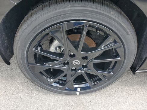 New 2025 Nissan Sentra SR w/ Midnight Edition image 7