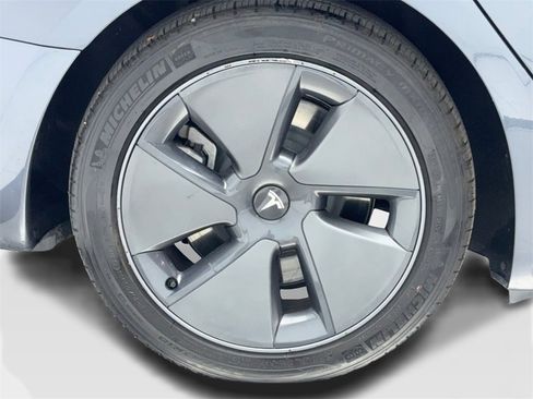 Used 2023 Tesla Model 3 Standard Range image 53