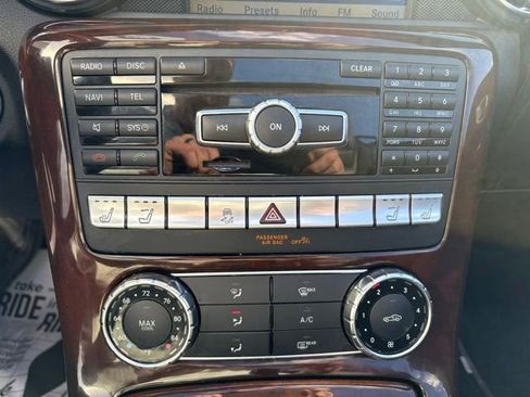 Used 2012 Mercedes-Benz SLK 350 image 24