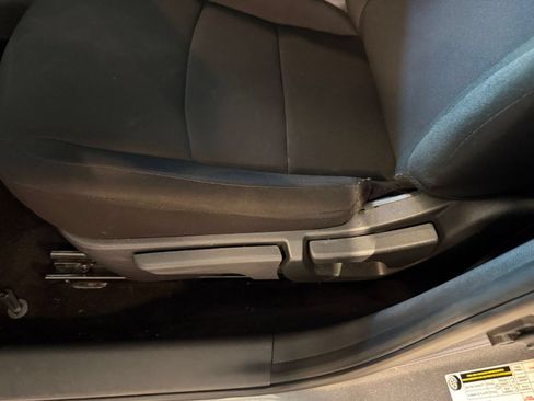 Used 2025 Nissan Sentra S FWD image 18