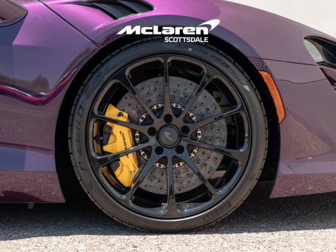 Used 2025 McLaren Artura Spider RWD image 31