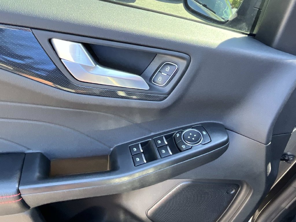 Used 2024 Ford Escape ST-Line w/ Tech Pack #1 FWD image 30