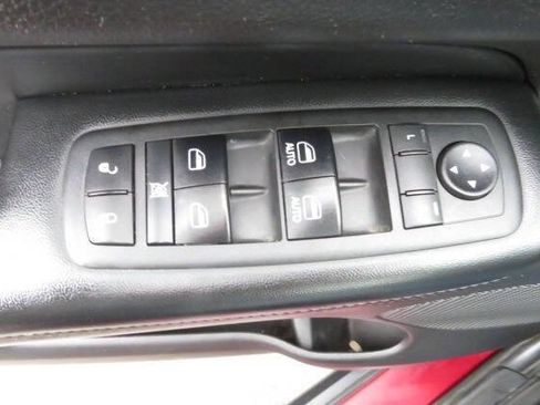 Used 2018 Jeep Grand Cherokee Laredo AWD/4WD image 14
