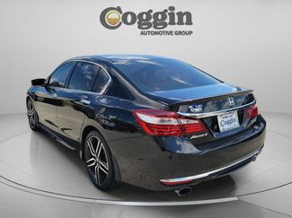 Used 2017 Honda Accord Sport Special Edition video 2