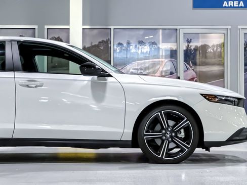 Used 2025 Honda Accord Sport image 33
