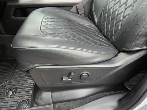 Used 2021 RAM 1500 Big Horn image 11