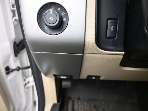 Used 2016 Ford Expedition EL Limited w/ Equipment Group 301A RWD image 16