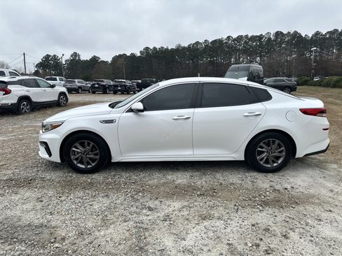 Used 2020 Kia Optima LX image 8