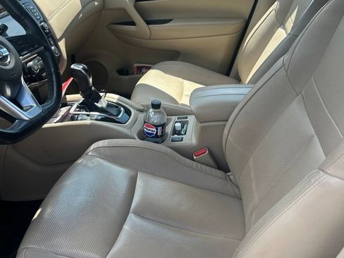Used 2017 Nissan Rogue SL FWD image 14