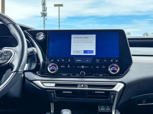 Used 2023 Lexus RX 350 Premium Plus w/ Cold Area Package FWD image 12
