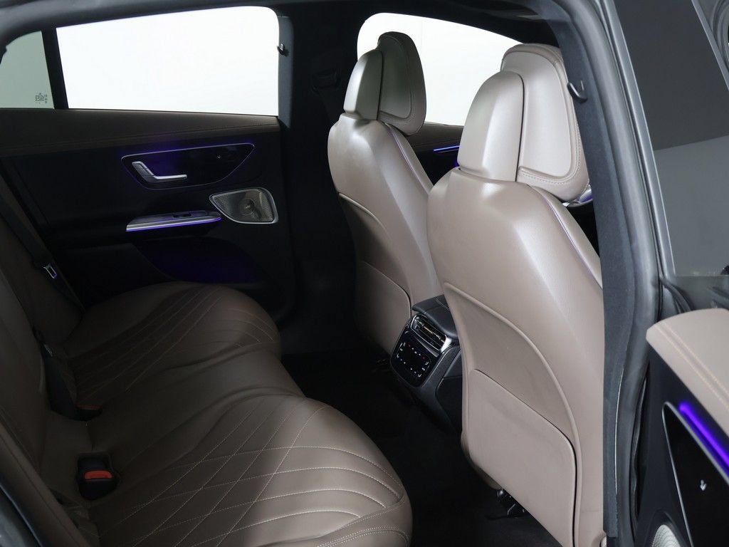 Used 2023 Mercedes-Benz EQE 350+ 4MATIC Sedan image 34
