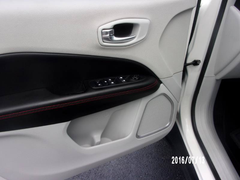 Used 2021 Jeep Compass Limited AWD/4WD image 8