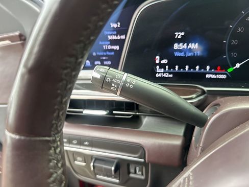 Used 2022 Cadillac Escalade Sport Platinum w/ Heavy-Duty Trailer Package image 33