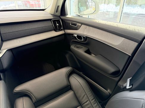 New 2026 Volvo XC90 T8 Ultra w/ Protection Package Premier image 28