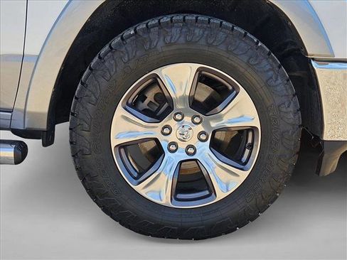 Used 2020 RAM 1500 Laramie AWD/4WD image 24