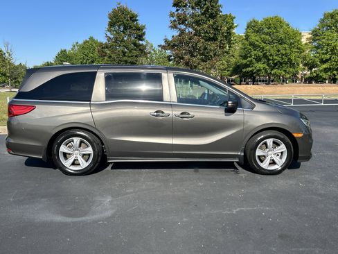 Used 2018 Honda Odyssey EX-L image 10