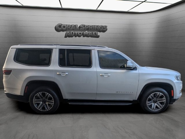 Used 2022 Jeep Wagoneer Series III AWD/4WD image 8