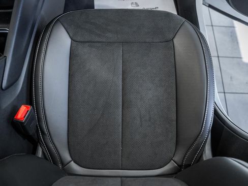 New 2025 Jeep Grand Cherokee Altitude image 29