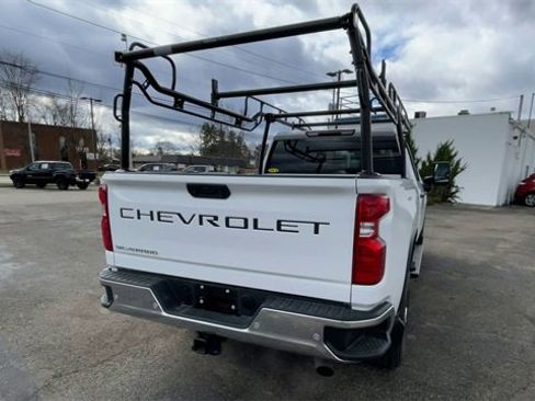 Used 2024 Chevrolet Silverado 2500 W/T w/ WT Convenience Package image 9