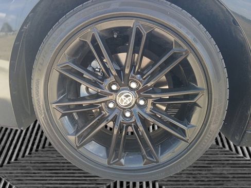 Used 2021 Toyota Avalon XSE FWD image 5