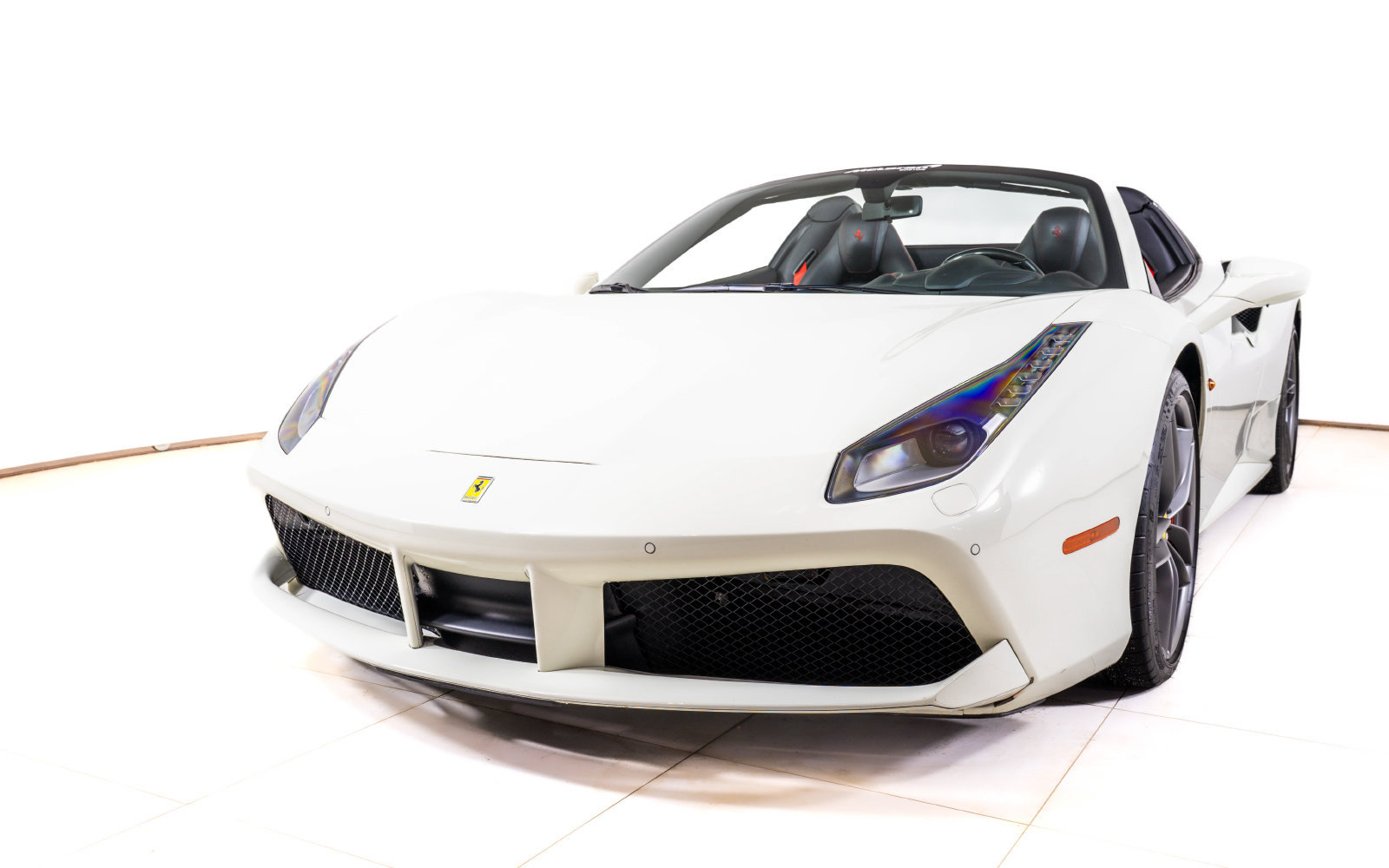 Used 2017 Ferrari 488 Spider RWD image 11