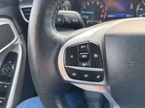 Used 2023 Ford Explorer XLT w/ Equipment Group 202A AWD/4WD image 22
