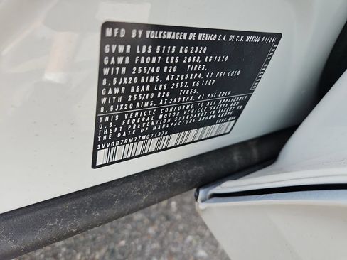 New 2026 Volkswagen Tiguan SE R-Line AWD/4WD image 7