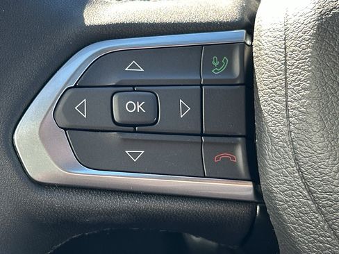 New 2026 Jeep Compass Latitude image 11