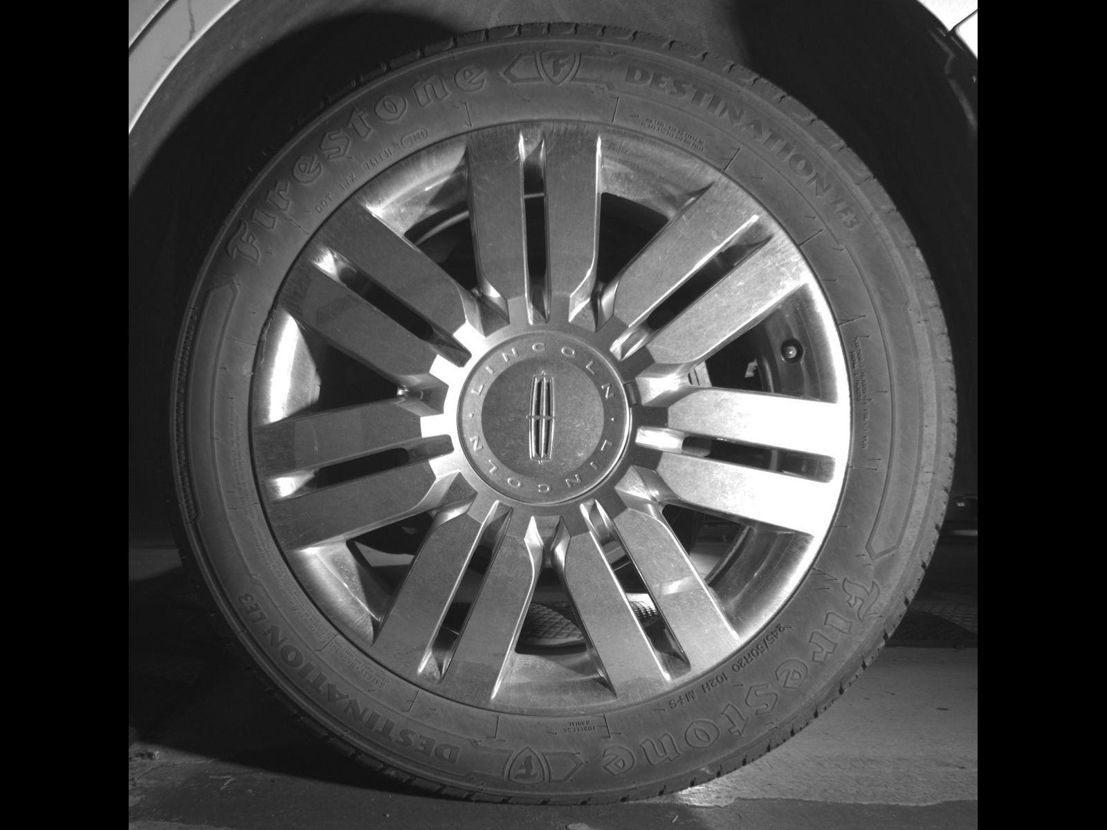 Used 2010 Lincoln MKX AWD image 12