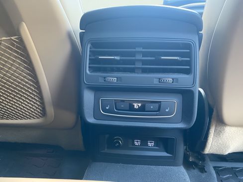 Used 2019 Audi Q8 Premium AWD/4WD image 41