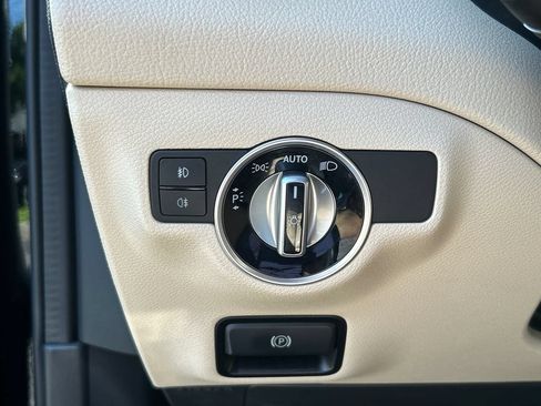 Used 2018 Mercedes-Benz GLA 250 4MATIC image 20