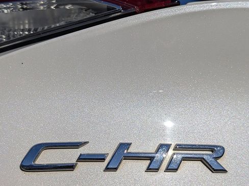 Used 2019 Toyota C-HR Limited image 13