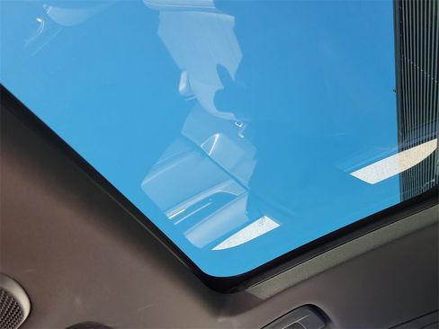 Certified 2024 Porsche Panamera 4 image 40