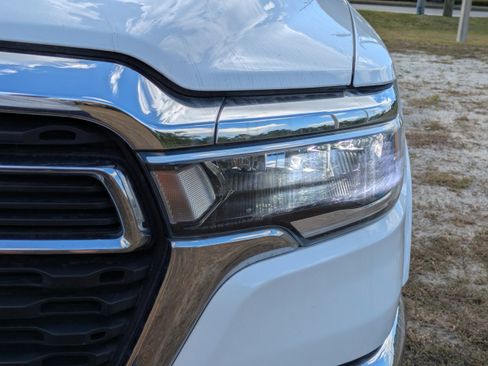 Used 2025 RAM 1500 Big Horn AWD/4WD image 9