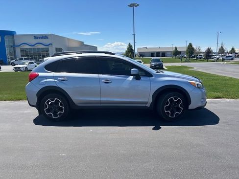 Used 2014 Subaru Crosstrek 2.0i Limited AWD/4WD image 2