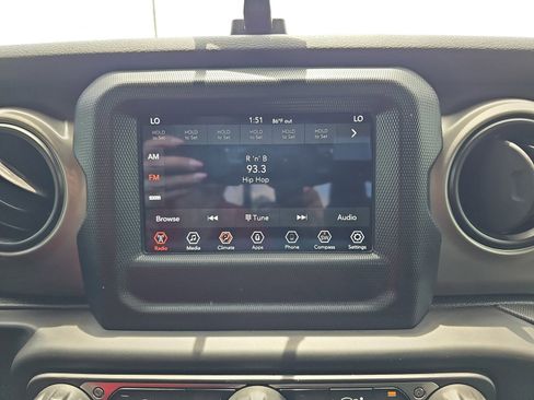 Used 2020 Jeep Gladiator Sport w/ Quick Order Package 24S AWD/4WD image 22