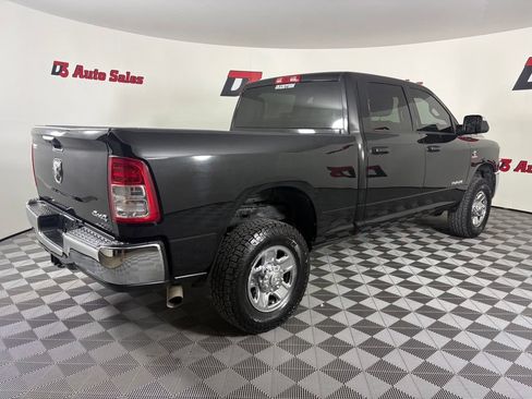 Used 2022 RAM 2500 Tradesman w/ Chrome Appearance Group AWD/4WD image 7